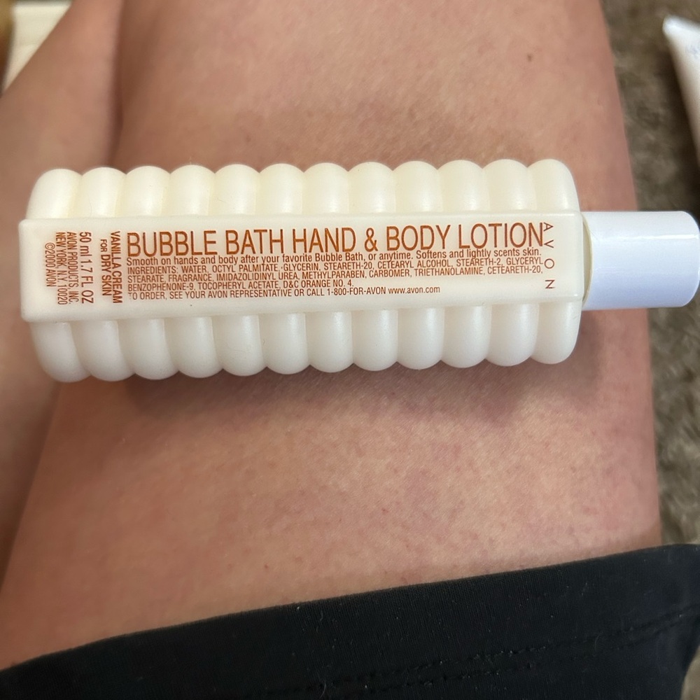 Avon Bubble Bath Hand And Body Lotion. Vanilla Cream for Dry Skin